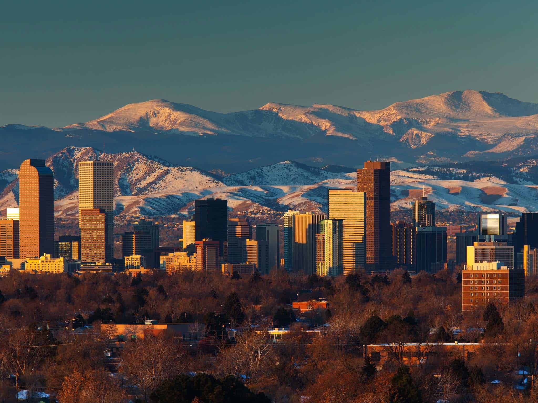 Denver Webcams show you amazing views of the capital and most populated cit...